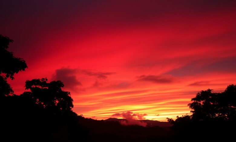 Langit Merah Pandeglang Bikin Warganet Panik, Ini Penjelasan Ahli